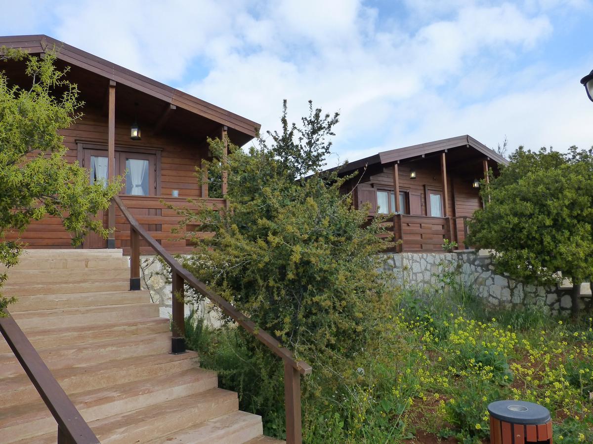 Mountain Breeze Lodge & Resort Al Salt Εξωτερικό φωτογραφία