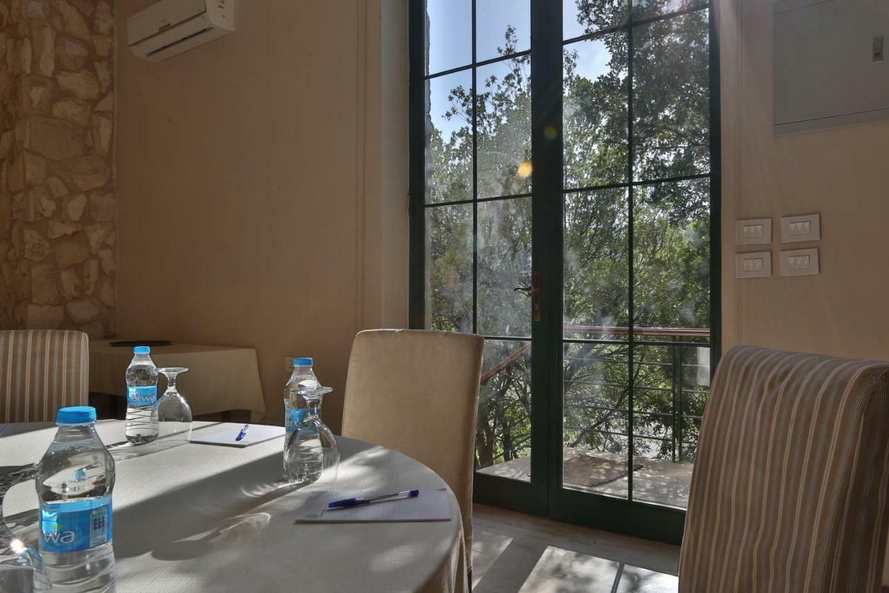 Mountain Breeze Lodge & Resort Al Salt Εξωτερικό φωτογραφία